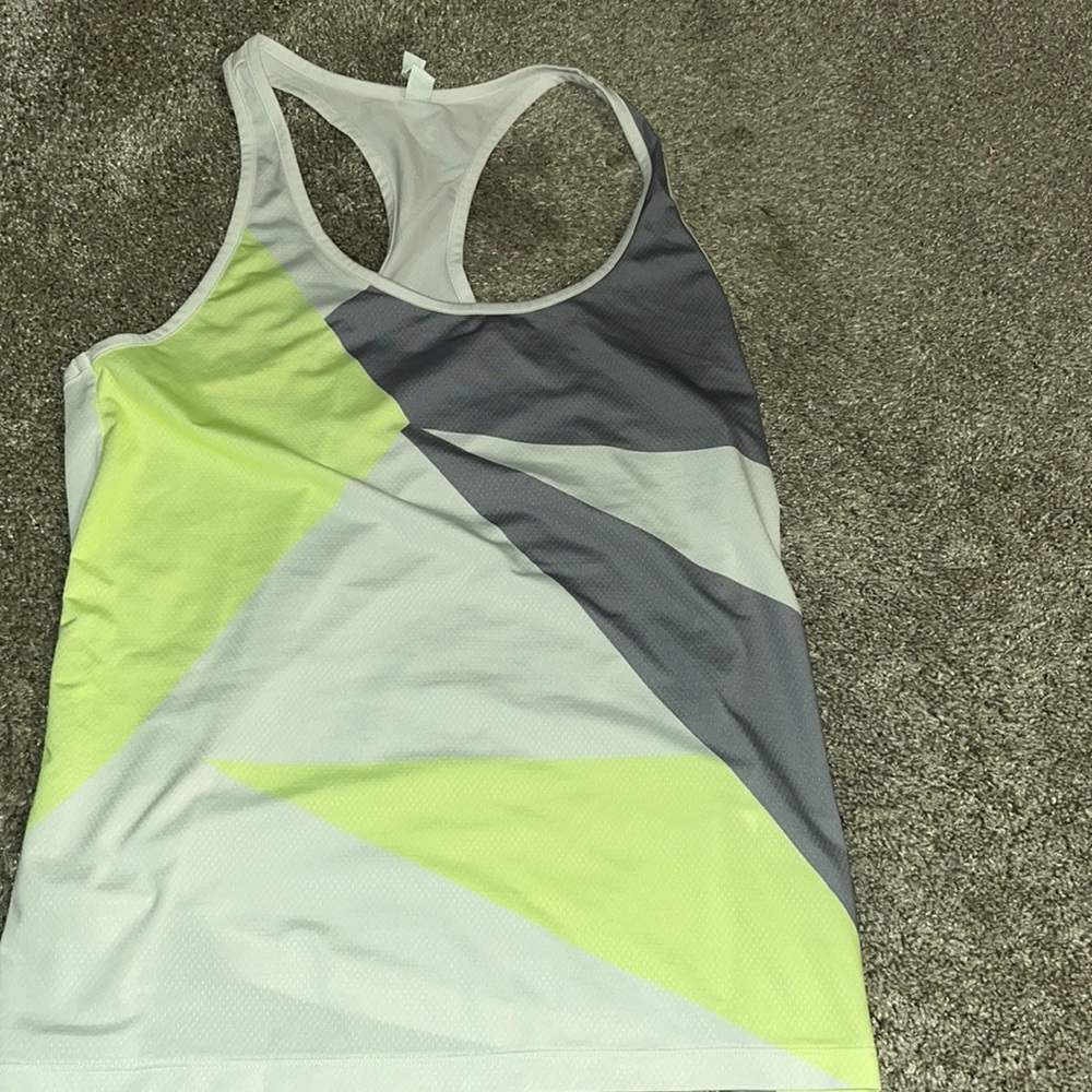 Women’s under armor athletic tank